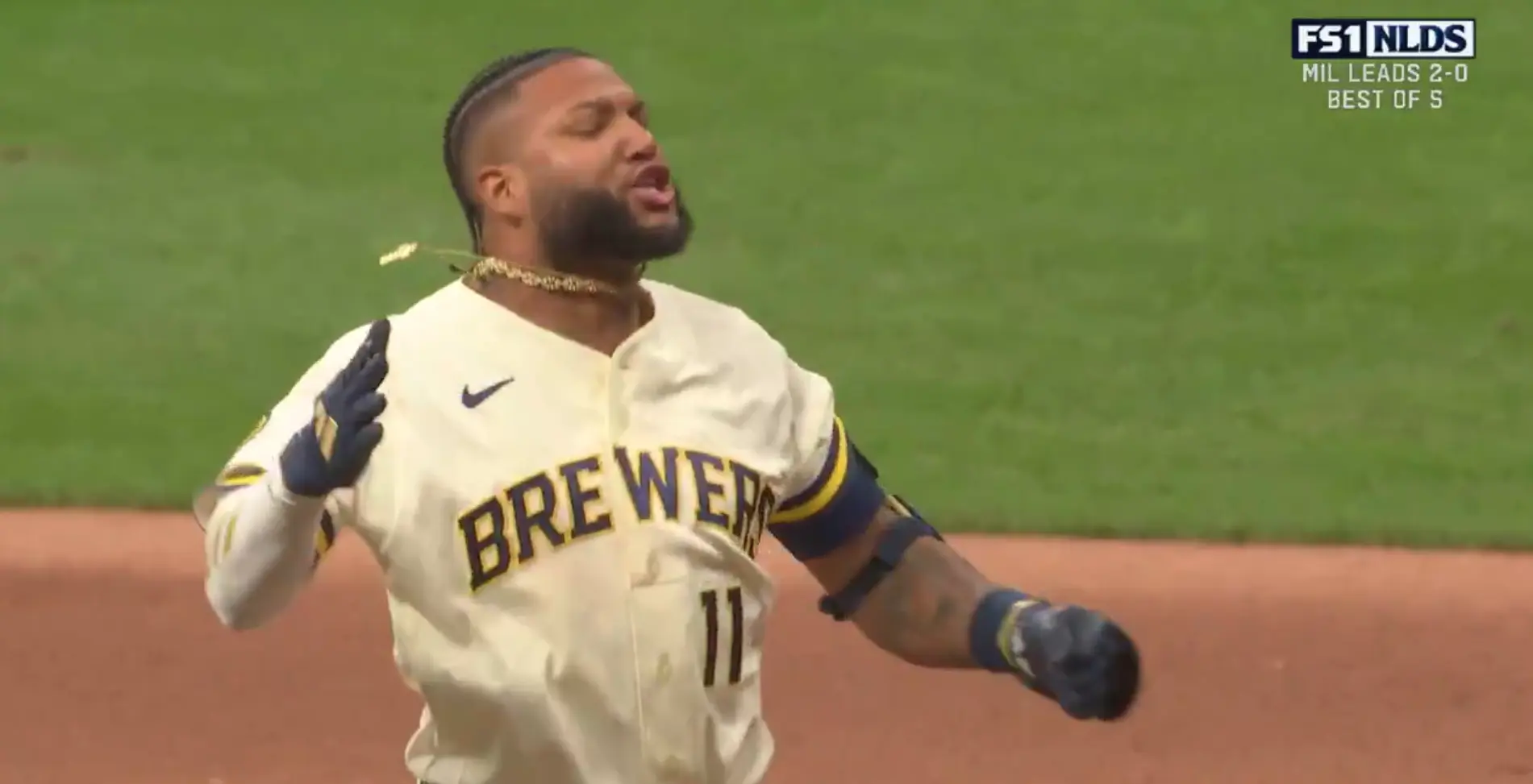 Talento y pundonor venezolano: Jackson Chourio sella la victoria de Milwaukee
